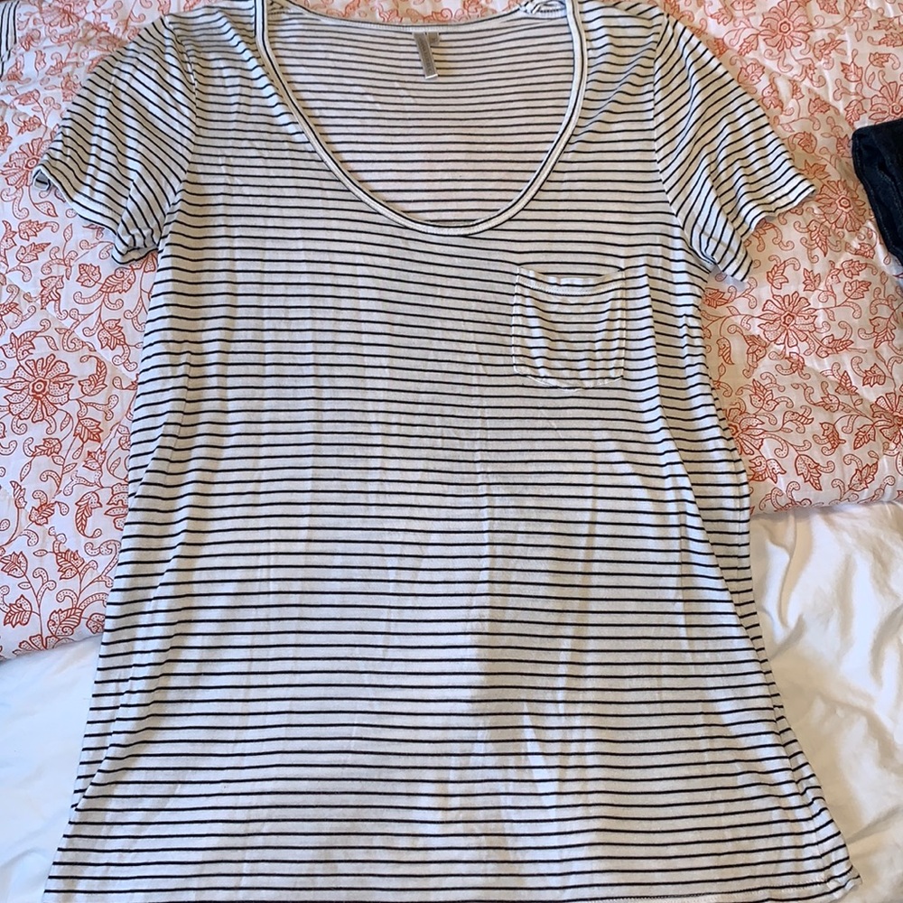 Striped scoop neck top with pocket